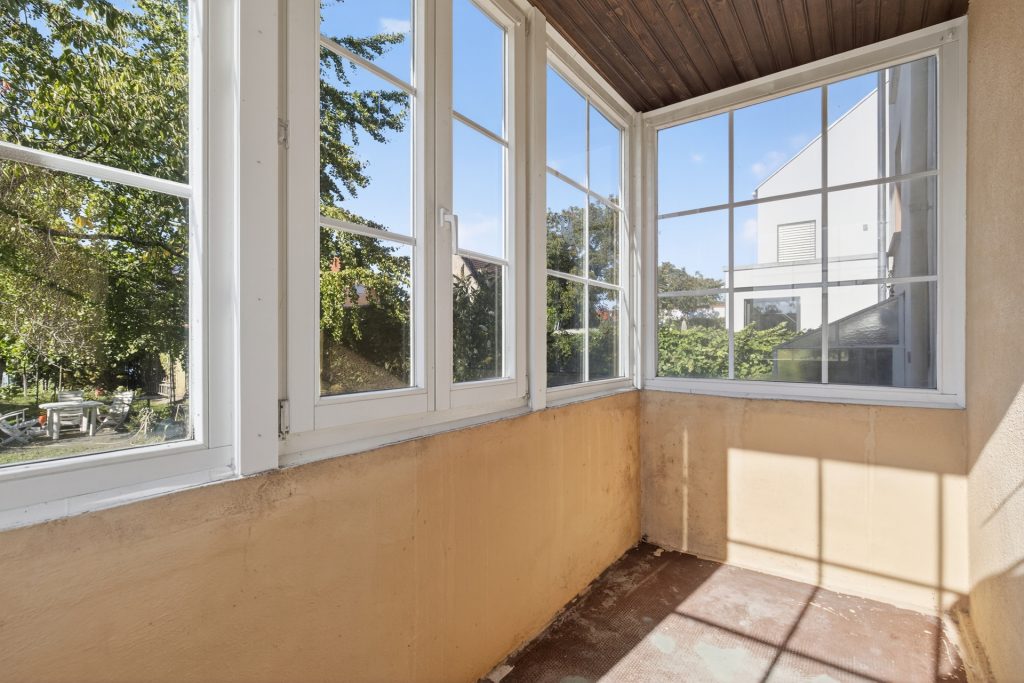 HUST Immobilien GmbH & Co. KG - Immobilienangebot - Karlsruhe / Neureut - Grundstücke - Großes Grundstück mit Bauplatz und 2-FH in bester Lage in Neureut - gegenüber Parkanlage!