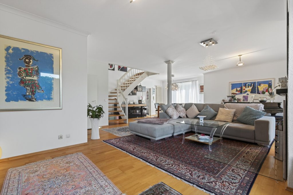 HUST Immobilien GmbH & Co. KG - Immobilienangebot - Baden-Baden - Alle - Gepflegtes EFH mit moderner Ausstattung & durchdachtem Grundriss in Baden-Baden, Ebersteinburg