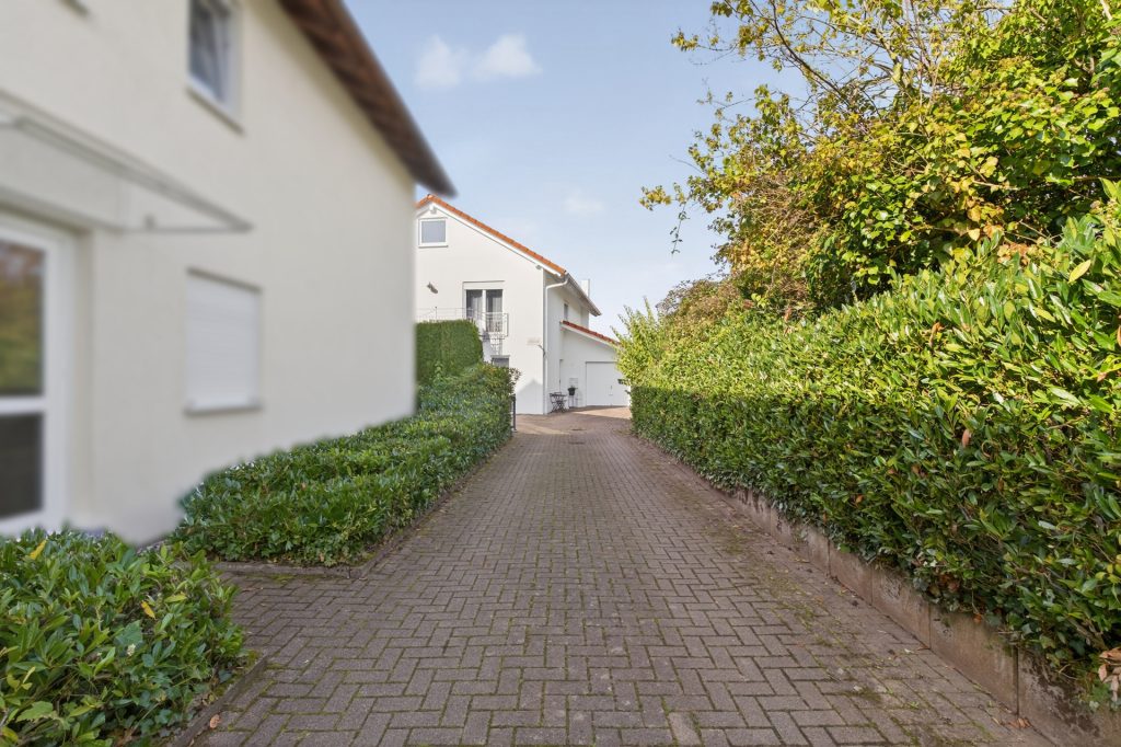 HUST Immobilien GmbH & Co. KG - Immobilienangebot - Baden-Baden - Alle - Gepflegtes EFH mit moderner Ausstattung & durchdachtem Grundriss in Baden-Baden, Ebersteinburg