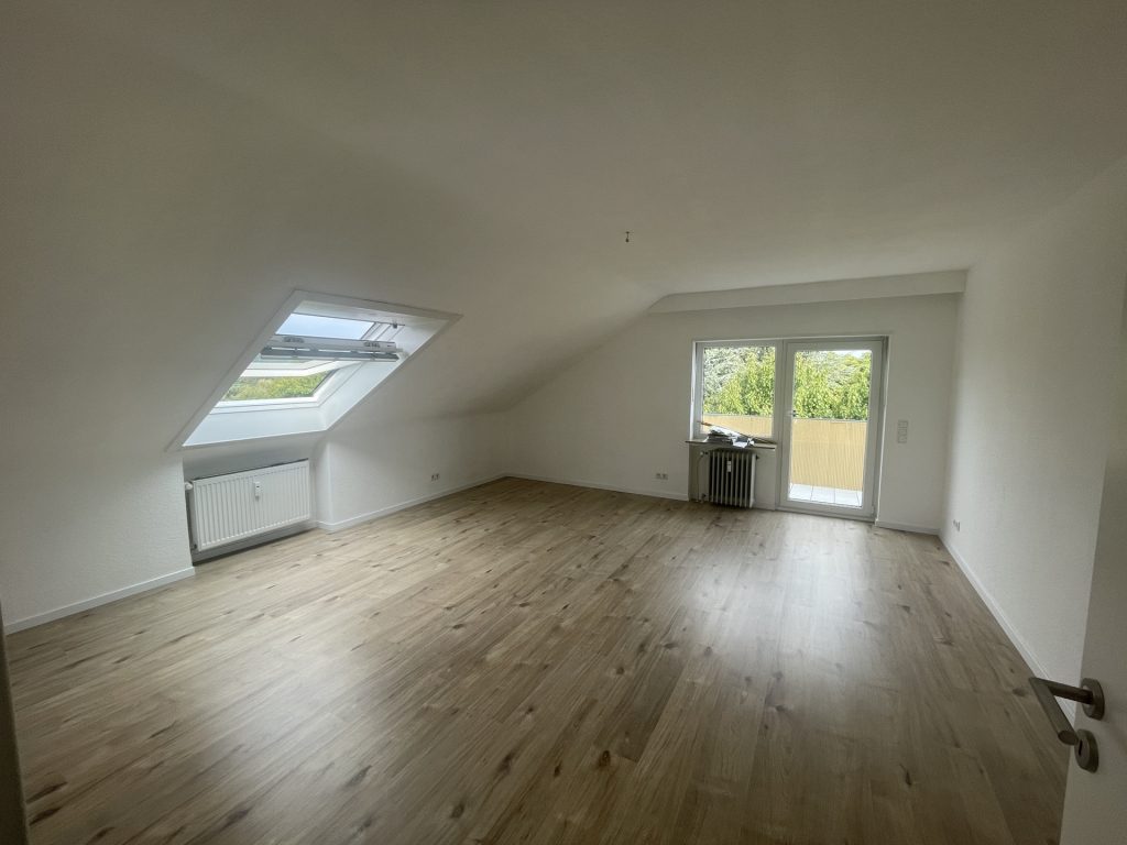 HUST Immobilien GmbH & Co. KG - Immobilienangebot - Karlsruhe / Wolfartsweier - Alle - Studenten aufgepasst: Helles WG-Zimmer in frisch renovierter 2er-WG, ab 15.09. bezugsfrei