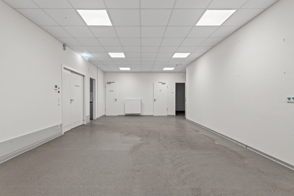 HUST Immobilien GmbH & Co. KG - Immobilienangebot - Ettlingen - Alle - Sichtbar, zentral, vielseitig – Ideale Gewerbefläche für Dienstleister