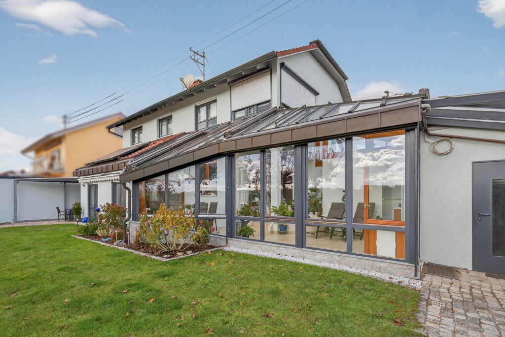 HUST Immobilien GmbH & Co. KG - Immobilienangebot - Hagenbach - Alle - VERKAUFT! Einfamilienhaus mit Einliegerwohnung in ruhiger Feldrandlage