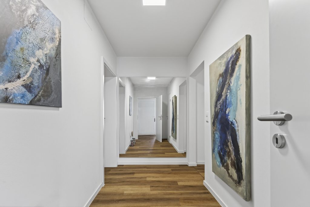 HUST Immobilien GmbH & Co. KG - Immobilienangebot - Durmersheim - Alle - Großzügiger Bungalow im Reihenmittelhaus-Stil mit Garten & Garage
sucht neue Eigentümer