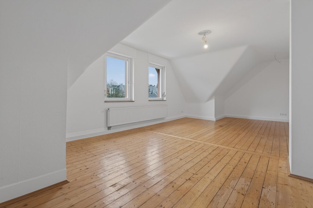 HUST Immobilien GmbH & Co. KG - Immobilienangebot - Karlsruhe - Alle - Charmante sanierte Altbauwohnung in Bestlage am Fuße des Turmbergs