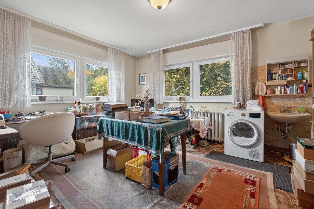 HUST Immobilien GmbH & Co. KG - Immobilienangebot - Ettlingen / Spessart - Alle - Ideal für Mehrgenerationenwohnen oder als Kapitalanlage – Dreifamilienhaus mit großem Garten in Ettlingen-Spessart