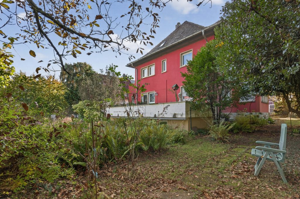 HUST Immobilien GmbH & Co. KG - Immobilienangebot - Ettlingen / Spessart - Alle - Ideal für Mehrgenerationenwohnen oder als Kapitalanlage – Dreifamilienhaus mit großem Garten in Ettlingen-Spessart