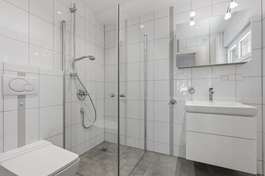 HUST Immobilien GmbH & Co. KG - Immobilienangebot - Weingarten - Alle - Exklusives Wohnen mit Weitblick – Stil, Komfort und Aussicht bis in die Pfalz