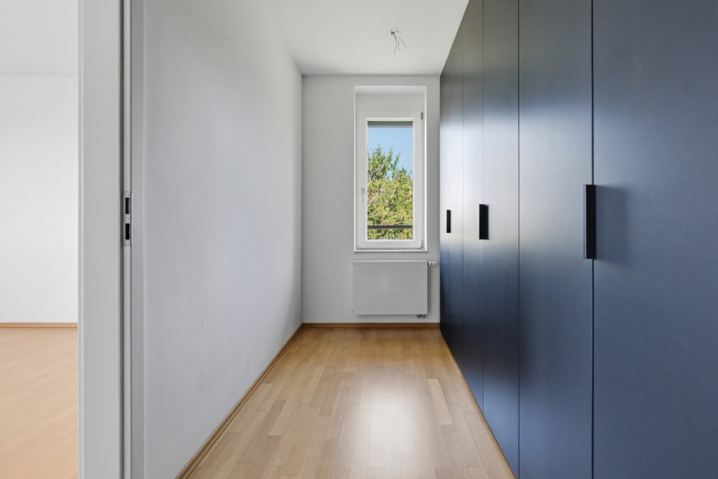 HUST Immobilien GmbH & Co. KG - Immobilienangebot - Weingarten - Alle - Exklusives Wohnen mit Weitblick – Stil, Komfort und Aussicht bis in die Pfalz