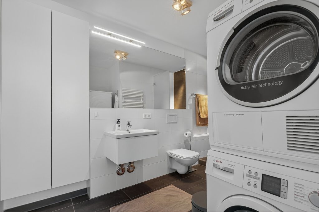 HUST Immobilien GmbH & Co. KG - Immobilienangebot - Leinfelden-Echterdingen - Alle - Moderne Maisonette-Penthouse-Wohnung mit zwei Dachterrassen & TG in Leinfelden-Echterdingen
