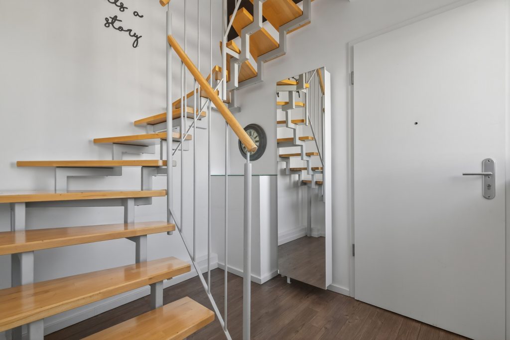 HUST Immobilien GmbH & Co. KG - Immobilienangebot - Leinfelden-Echterdingen - Alle - Moderne Maisonette-Penthouse-Wohnung mit zwei Dachterrassen & TG in Leinfelden-Echterdingen