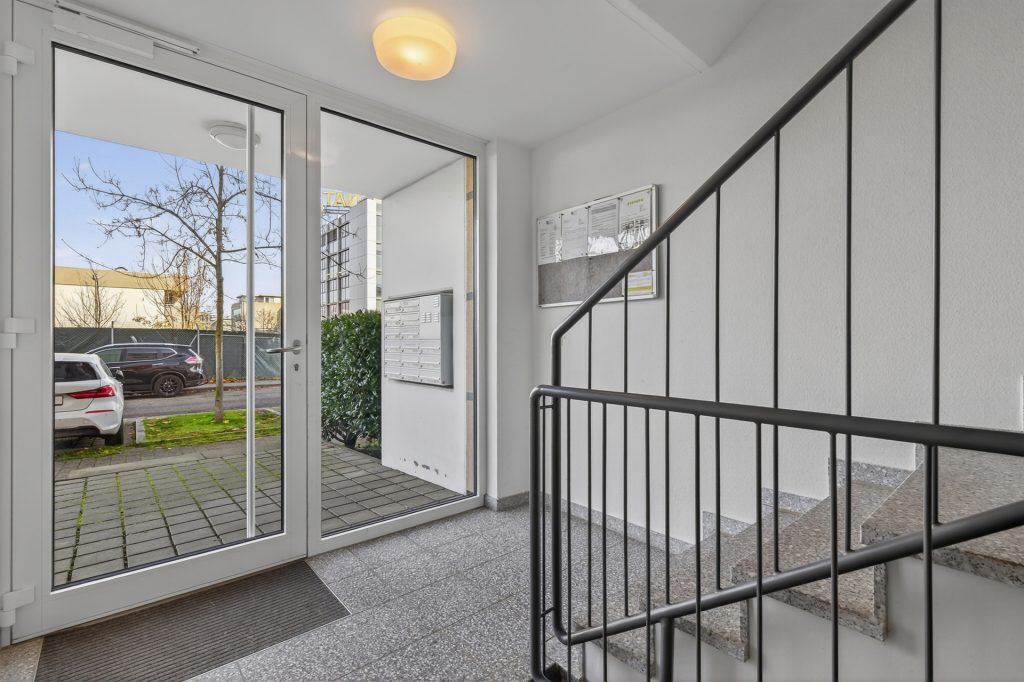 HUST Immobilien GmbH & Co. KG - Immobilienangebot - Leinfelden-Echterdingen - Alle - Moderne Maisonette-Penthouse-Wohnung mit zwei Dachterrassen & TG in Leinfelden-Echterdingen