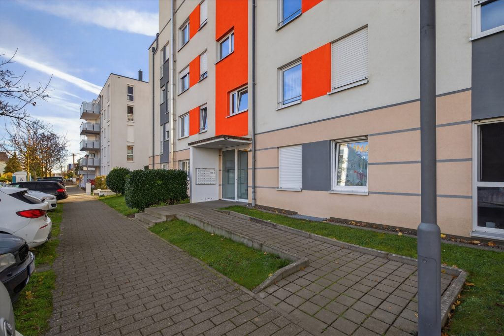 HUST Immobilien GmbH & Co. KG - Immobilienangebot - Leinfelden-Echterdingen - Alle - Moderne Maisonette-Penthouse-Wohnung mit zwei Dachterrassen & TG in Leinfelden-Echterdingen