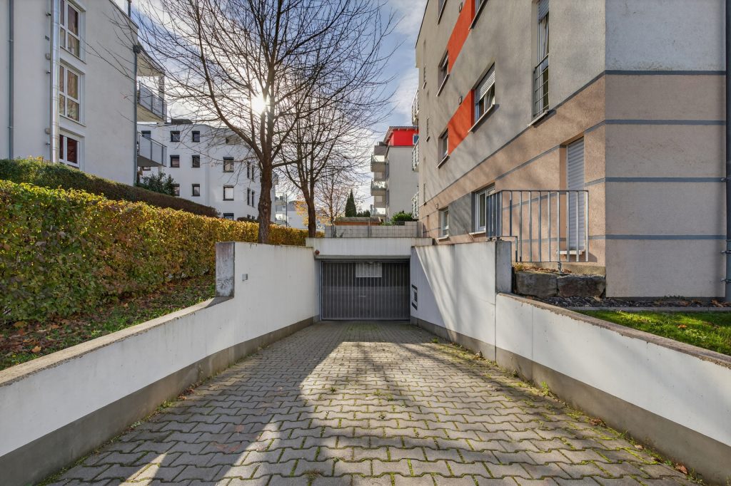 HUST Immobilien GmbH & Co. KG - Immobilienangebot - Leinfelden-Echterdingen - Alle - Moderne Maisonette-Penthouse-Wohnung mit zwei Dachterrassen & TG in Leinfelden-Echterdingen