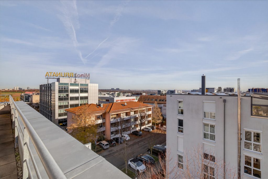 HUST Immobilien GmbH & Co. KG - Immobilienangebot - Leinfelden-Echterdingen - Alle - Moderne Maisonette-Penthouse-Wohnung mit zwei Dachterrassen & TG in Leinfelden-Echterdingen