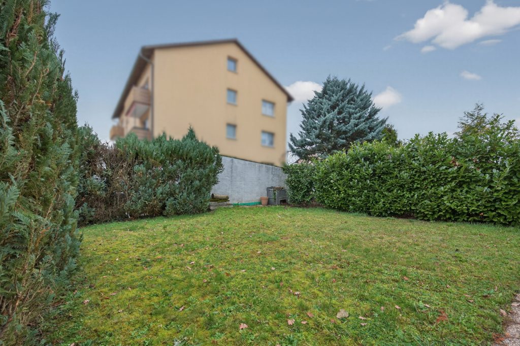 HUST Immobilien GmbH & Co. KG - Immobilienangebot - Dettenheim-Rußheim - Alle - Gestalten Sie Ihr Traumhaus – Doppelhaushälfte mit Garten und Garage in Dettenheim-Rußheim