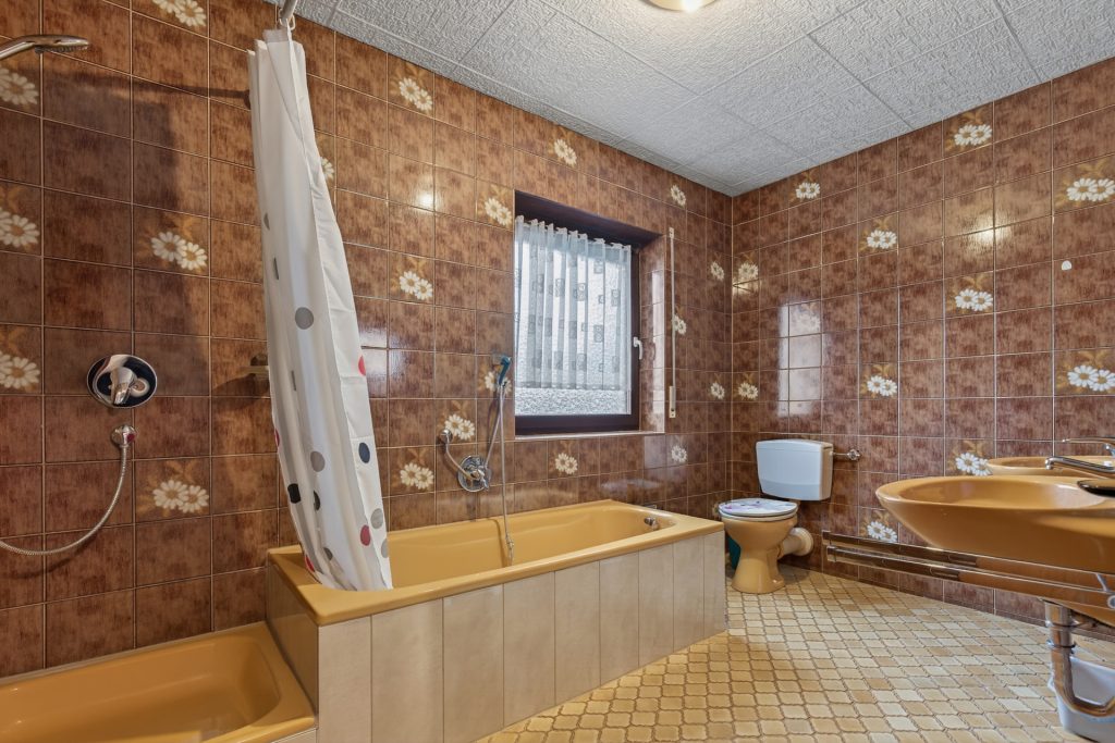 HUST Immobilien GmbH & Co. KG - Immobilienangebot - Dettenheim-Rußheim - Alle - Gestalten Sie Ihr Traumhaus – Doppelhaushälfte mit Garten und Garage in Dettenheim-Rußheim