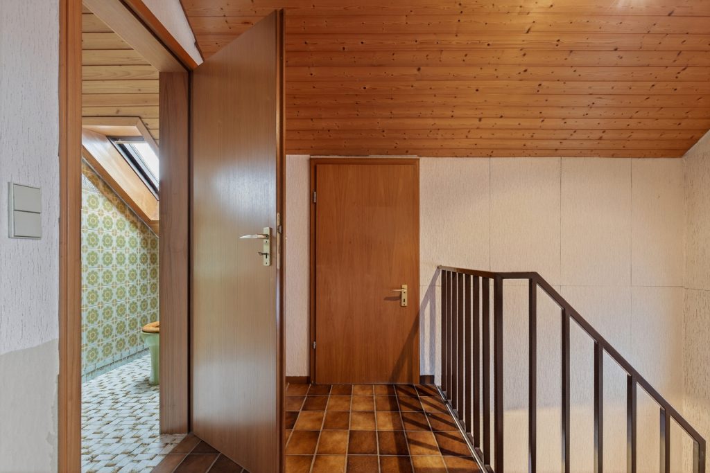 HUST Immobilien GmbH & Co. KG - Immobilienangebot - Dettenheim-Rußheim - Alle - Gestalten Sie Ihr Traumhaus – Doppelhaushälfte mit Garten und Garage in Dettenheim-Rußheim