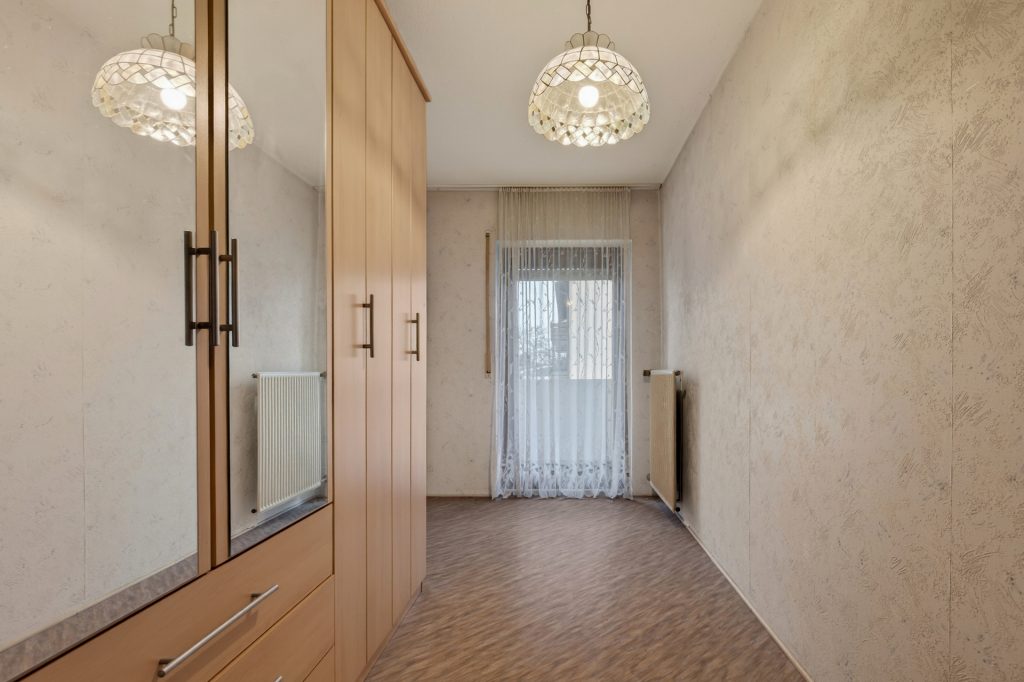 HUST Immobilien GmbH & Co. KG - Immobilienangebot - Dettenheim-Rußheim - Alle - Gestalten Sie Ihr Traumhaus – Doppelhaushälfte mit Garten und Garage in Dettenheim-Rußheim