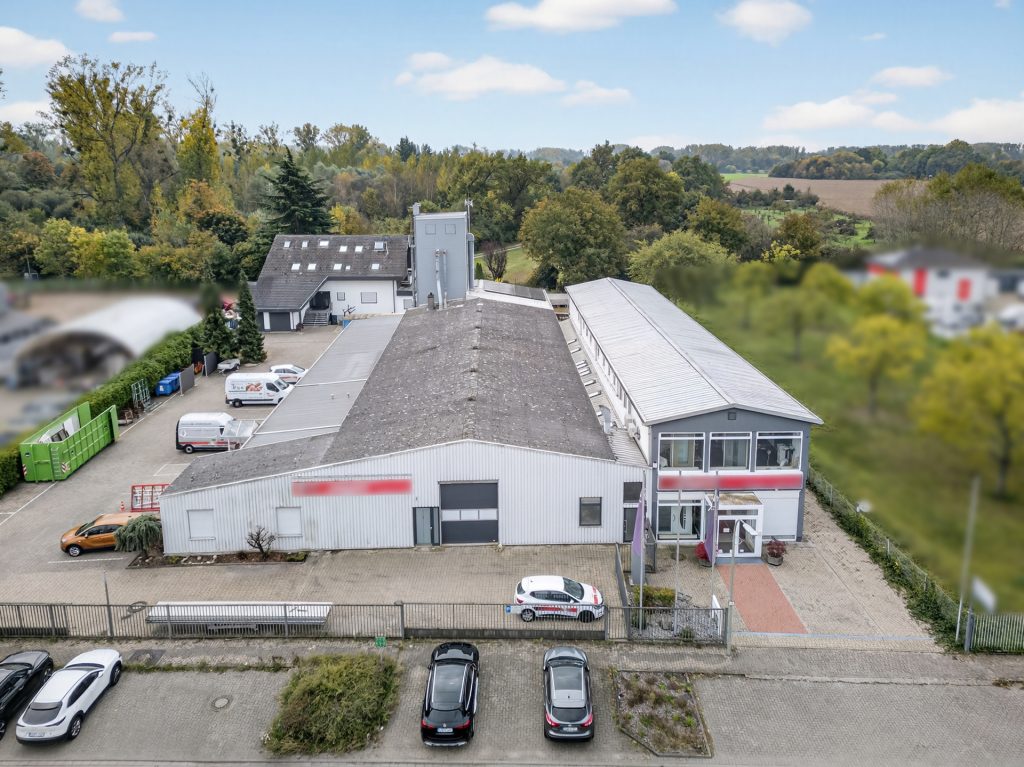 HUST Immobilien GmbH & Co. KG - Immobilienangebot - Karlsruhe - Alle - Rarität: Wohnhaus, Produktionshalle und Bürotrakt – flexible Nutzungsmöglichkeiten auf  4.300 m² GS