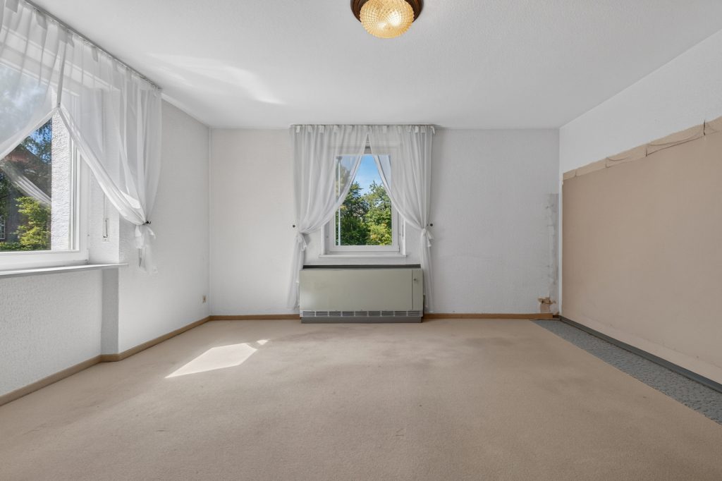 HUST Immobilien GmbH & Co. KG - Immobilienangebot - Ettlingen / Spessart - Alle - Großzügiges 1-2 Familienhaus mit Charakter in Spessart – Ideal für Familien & Mehrgenerationenwohnen