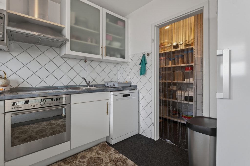 HUST Immobilien GmbH & Co. KG - Immobilienangebot - Karlsbad / Langensteinbach - Alle - Vermietete Eigentumswohnung in naturnaher Lage von Karlsbad-Langensteinbach