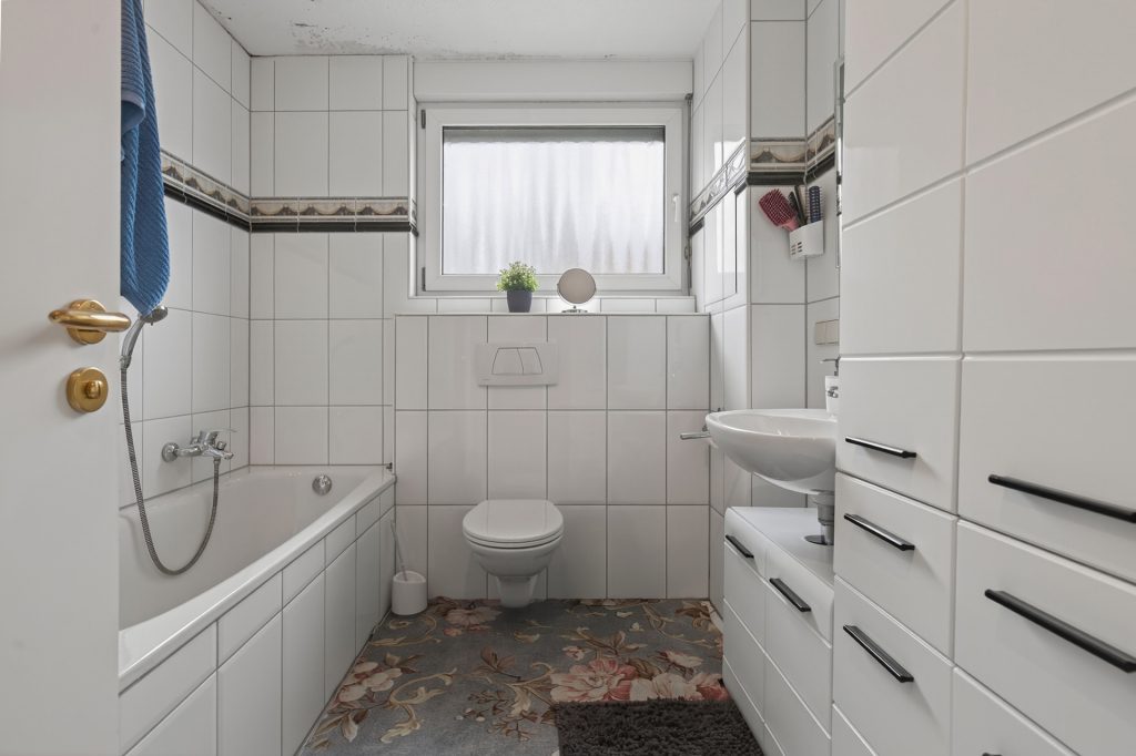 HUST Immobilien GmbH & Co. KG - Immobilienangebot - Karlsbad / Langensteinbach - Alle - Vermietete Eigentumswohnung in naturnaher Lage von Karlsbad-Langensteinbach