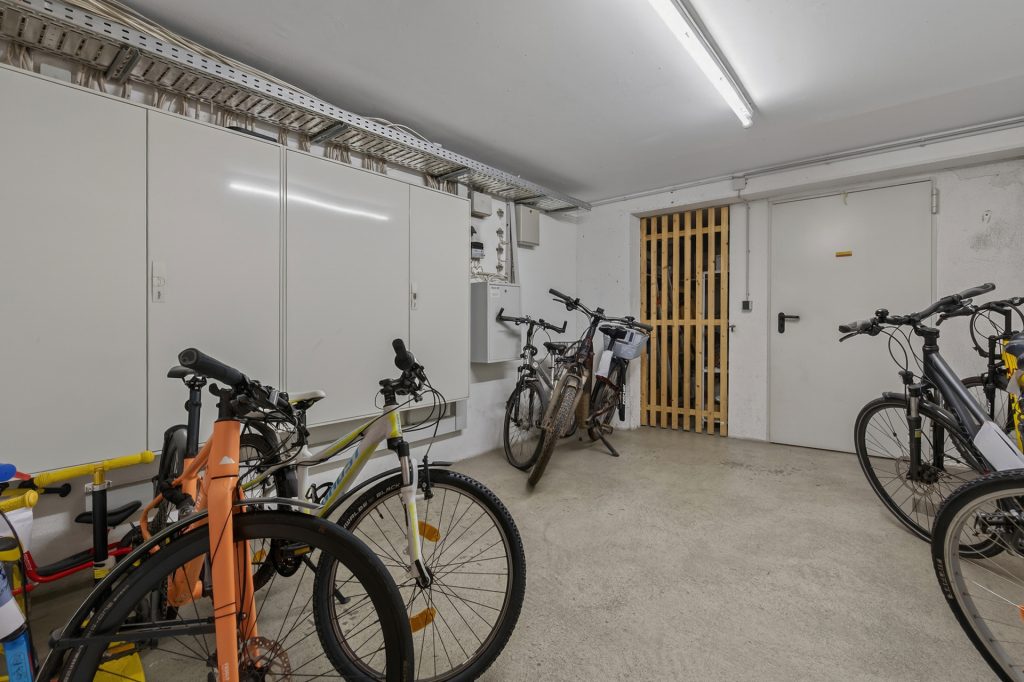 HUST Immobilien GmbH & Co. KG - Immobilienangebot - Karlsbad / Langensteinbach - Alle - Vermietete Eigentumswohnung in naturnaher Lage von Karlsbad-Langensteinbach