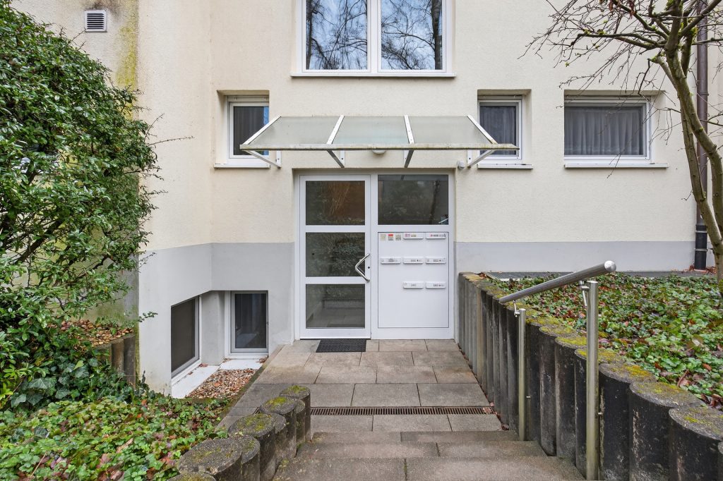 HUST Immobilien GmbH & Co. KG - Immobilienangebot - Karlsbad / Langensteinbach - Alle - Vermietete Eigentumswohnung in naturnaher Lage von Karlsbad-Langensteinbach