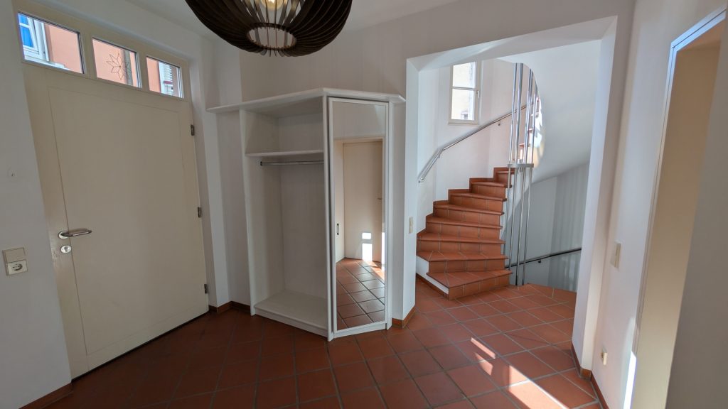 HUST Immobilien GmbH & Co. KG - Immobilienangebot - Ettlingen - Alle - 172 m² Wohnen wie im Stadthaus – mitten in der Ettlinger Innenstadt