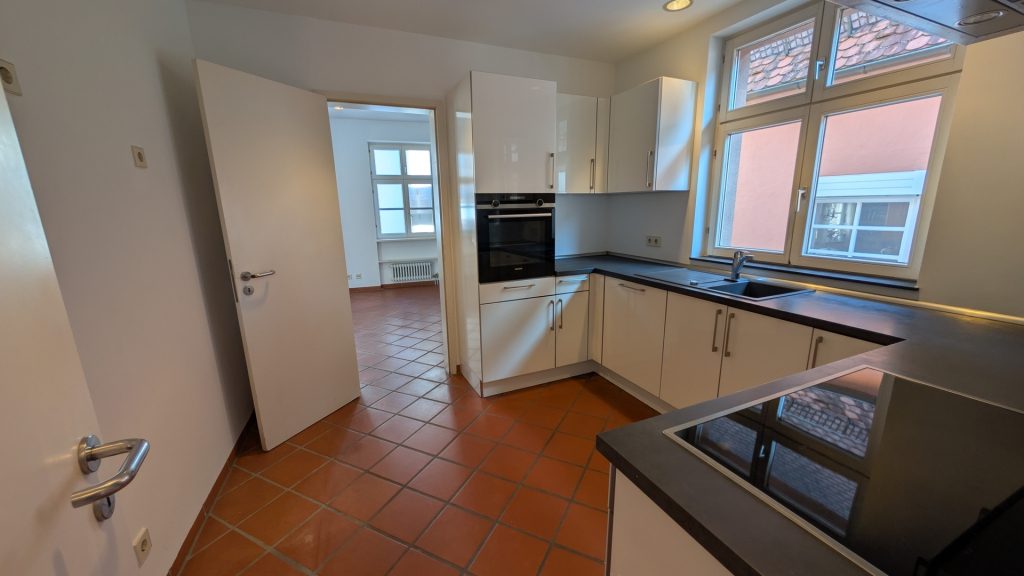 HUST Immobilien GmbH & Co. KG - Immobilienangebot - Ettlingen - Alle - 172 m² Wohnen wie im Stadthaus – mitten in der Ettlinger Innenstadt