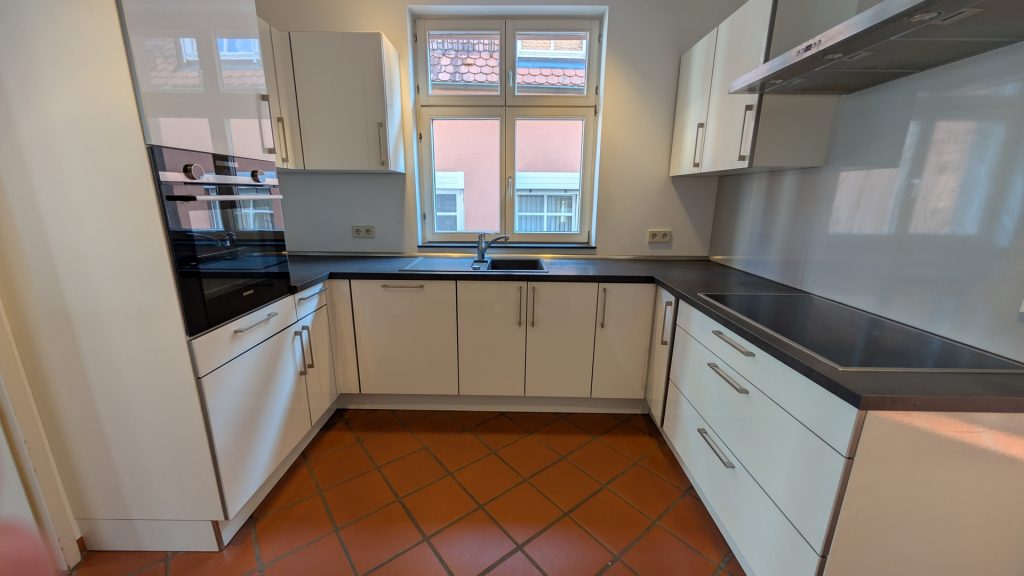 HUST Immobilien GmbH & Co. KG - Immobilienangebot - Ettlingen - Alle - 172 m² Wohnen wie im Stadthaus – mitten in der Ettlinger Innenstadt
