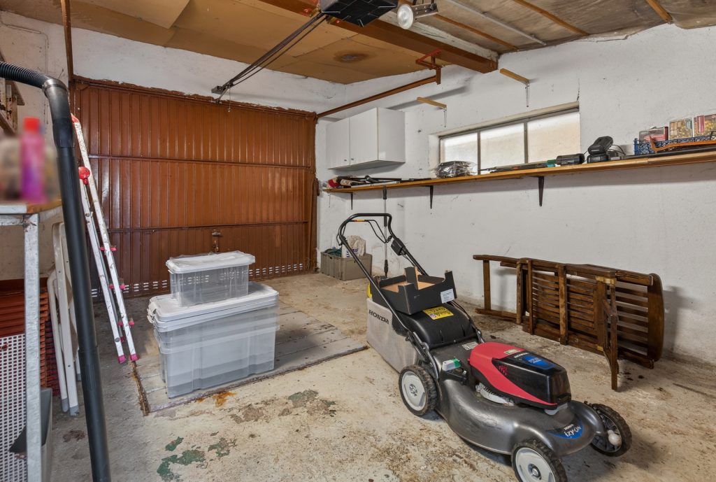 HUST Immobilien GmbH & Co. KG - Immobilienangebot - Karlsruhe / Wolfartsweier - Alle - Wolfartsweier: 3-Familienhaus, teilweise im Rohbau – fertigstellen nach eigenen Vorstellungen