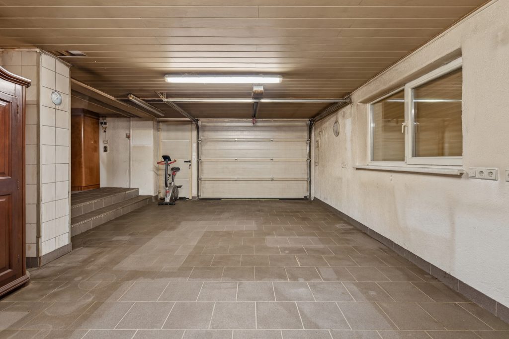 HUST Immobilien GmbH & Co. KG - Immobilienangebot - Karlsruhe / Wolfartsweier - Alle - Wolfartsweier: 3-Familienhaus, teilweise im Rohbau – fertigstellen nach eigenen Vorstellungen