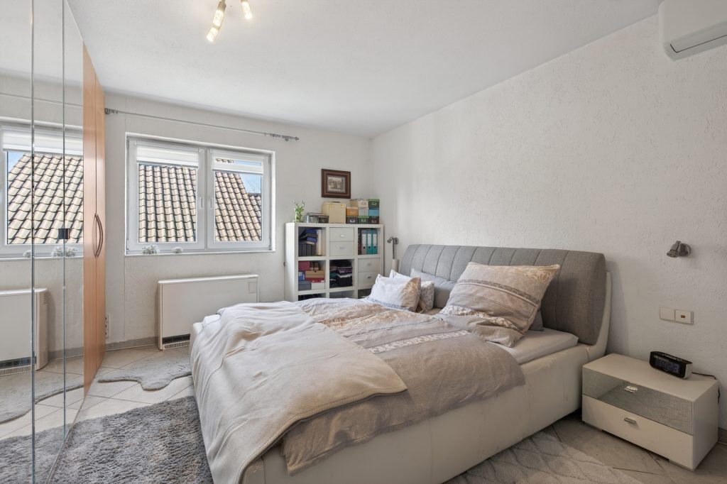 HUST Immobilien GmbH & Co. KG - Immobilienangebot - Karlsruhe / Wolfartsweier - Alle - Wolfartsweier: 3-Familienhaus, teilweise im Rohbau – fertigstellen nach eigenen Vorstellungen