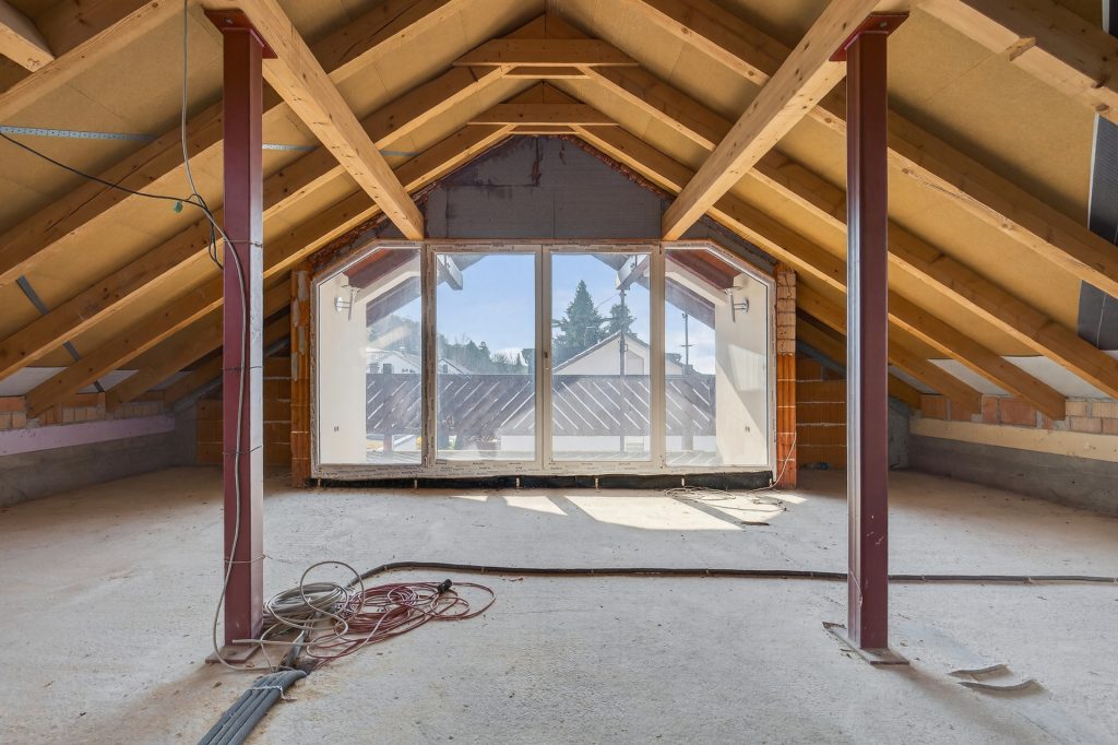 HUST Immobilien GmbH & Co. KG - Immobilienangebot - Karlsruhe / Wolfartsweier - Alle - Wolfartsweier: 3-Familienhaus, teilweise im Rohbau – fertigstellen nach eigenen Vorstellungen