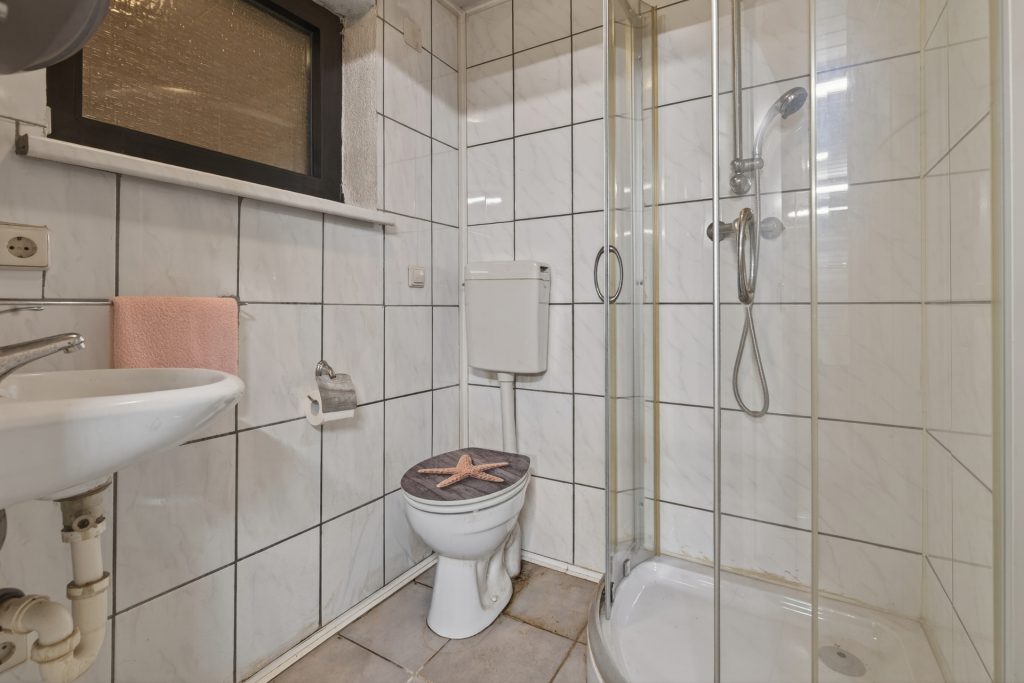 HUST Immobilien GmbH & Co. KG - Immobilienangebot - Karlsruhe / Wolfartsweier - Alle - Wolfartsweier: 3-Familienhaus, teilweise im Rohbau – fertigstellen nach eigenen Vorstellungen