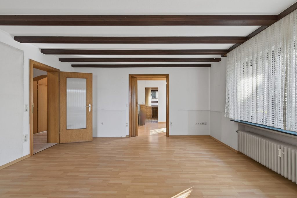 HUST Immobilien GmbH & Co. KG - Immobilienangebot - Malsch - Alle - Idyllisches Wohnen am Waldrand: Vielseitiges Mehrfamilienhaus auf 620 m² Grund
