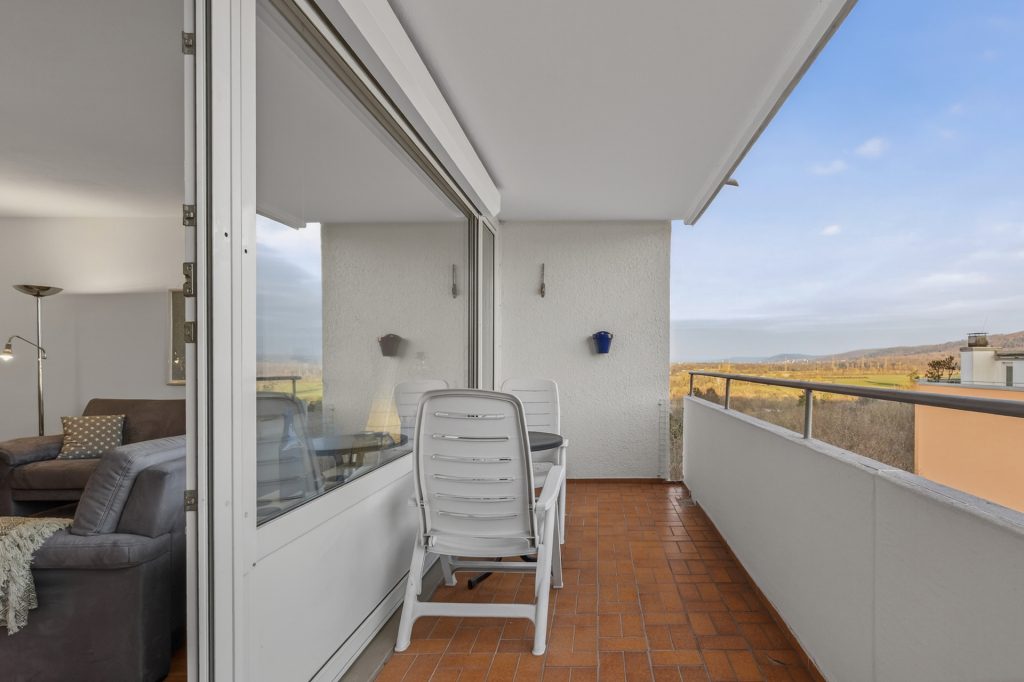 HUST Immobilien GmbH & Co. KG - Immobilienangebot - Ettlingen - Alle - Viel Raum zum Wohlfühlen – großzügige 2-Zimmer-Wohnung mit Loggia in Ettlingen