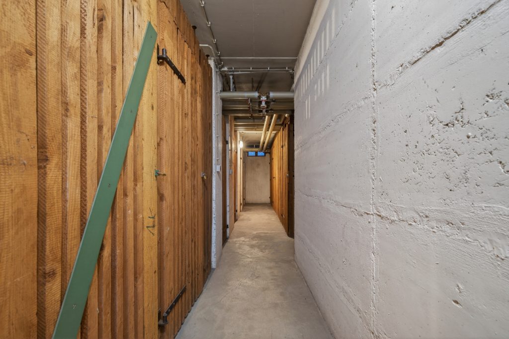 HUST Immobilien GmbH & Co. KG - Immobilienangebot - Ettlingen - Alle - Viel Raum zum Wohlfühlen – großzügige 2-Zimmer-Wohnung mit Loggia in Ettlingen