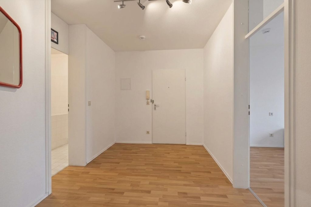 HUST Immobilien GmbH & Co. KG - Immobilienangebot - Ettlingen - Wohnungen - Großzügiges Wohnen mit Weitblick – leerstehende 2-Zimmer-Wohnung in Ettlingen
