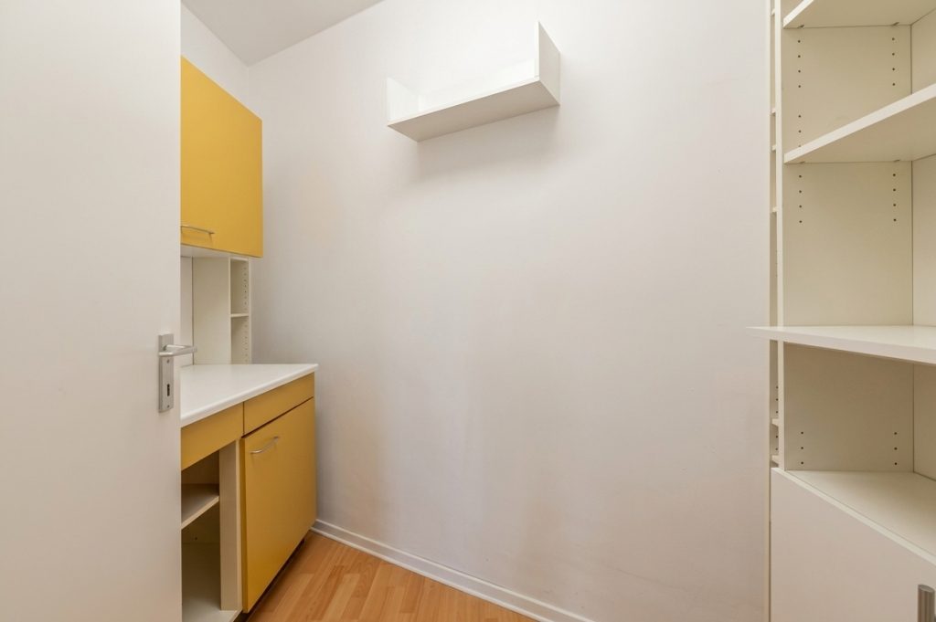 HUST Immobilien GmbH & Co. KG - Immobilienangebot - Ettlingen - Wohnungen - Großzügiges Wohnen mit Weitblick – leerstehende 2-Zimmer-Wohnung in Ettlingen