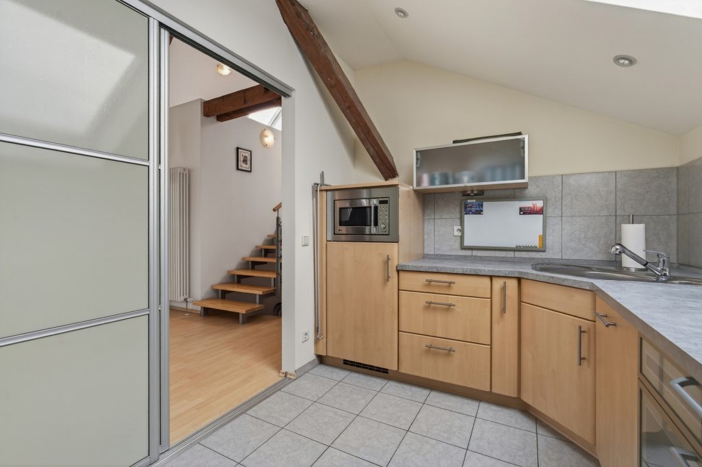 HUST Immobilien GmbH & Co. KG - Immobilienangebot - Linkenheim-Hochstetten - Alle - Mehrgenerationen oder Vermietung – Zweifamilienhaus mit Potenzial in Linkenheim-Hochstetten