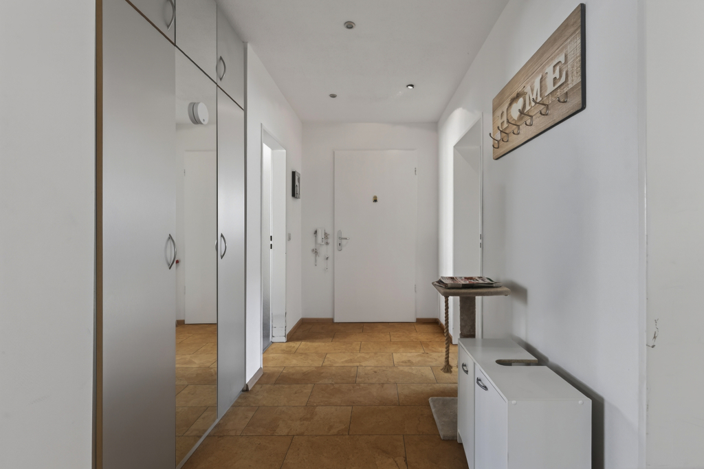 HUST Immobilien GmbH & Co. KG - Immobilienangebot - Ettlingen - Alle - Perfekt vernetzt und entspannt wohnen: bezugsfreie 3-Zimmer-Wohnung in Ettlingen-West