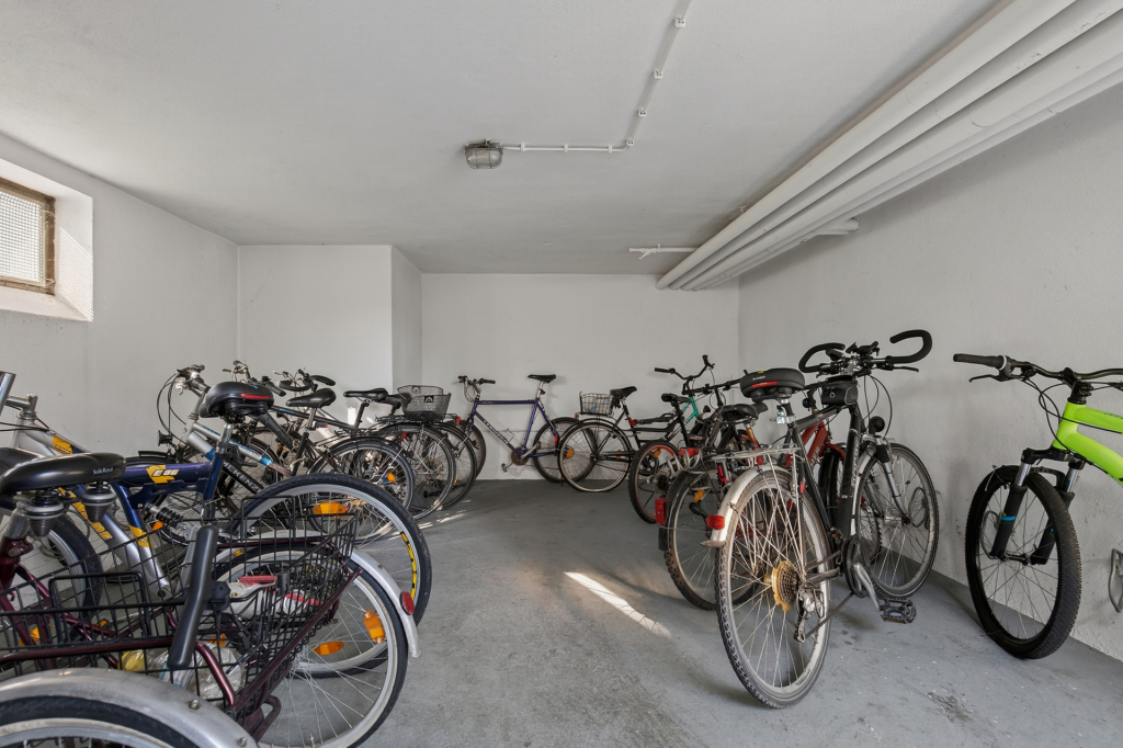 HUST Immobilien GmbH & Co. KG - Immobilienangebot - Ettlingen - Alle - Perfekt vernetzt und entspannt wohnen: bezugsfreie 3-Zimmer-Wohnung in Ettlingen-West
