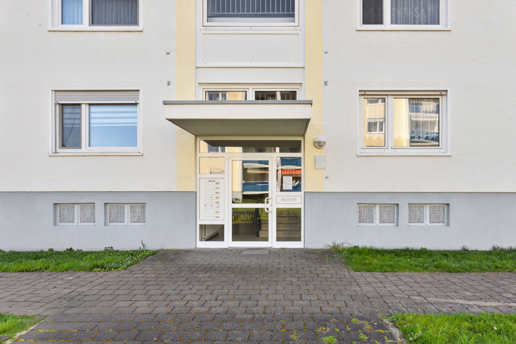 HUST Immobilien GmbH & Co. KG - Immobilienangebot - Ettlingen - Alle - Perfekt vernetzt und entspannt wohnen: bezugsfreie 3-Zimmer-Wohnung in Ettlingen-West