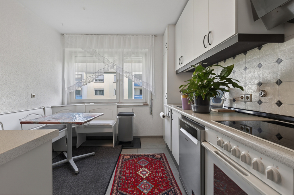 HUST Immobilien GmbH & Co. KG - Immobilienangebot - Ettlingen - Alle - Perfekt vernetzt und entspannt wohnen: bezugsfreie 3-Zimmer-Wohnung in Ettlingen-West