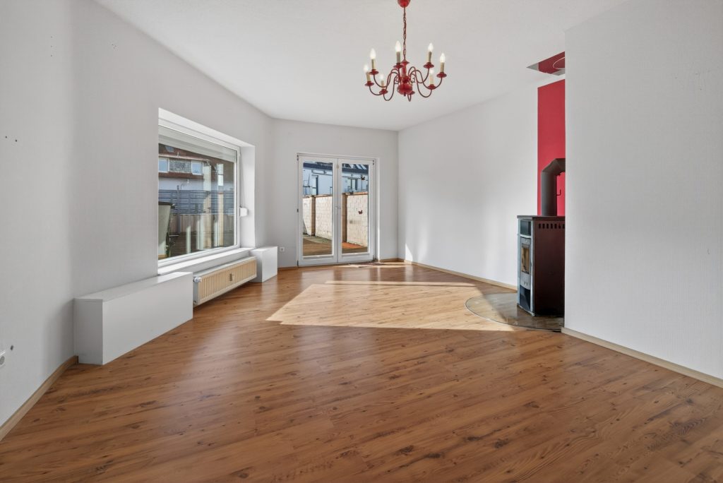 HUST Immobilien GmbH & Co. KG - Immobilienangebot - Karlsruhe / Durlach - Alle - Großzügiges Wohnerlebnis mit XL-Sonnenterrasse in Durlacher Bestlage