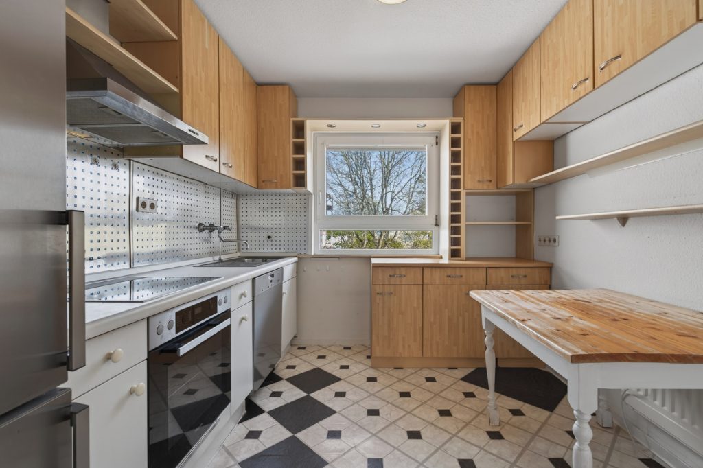 HUST Immobilien GmbH & Co. KG - Immobilienangebot - Karlsruhe / Durlach - Alle - Großzügiges Wohnerlebnis mit XL-Sonnenterrasse in Durlacher Bestlage