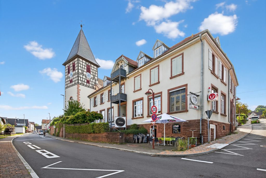 HUST Immobilien GmbH & Co. KG - Immobilienangebot - Karlsbad / Ittersbach - Alle - 8% Mietrendite: Gastronomie-Investment mit starkem Cashflow