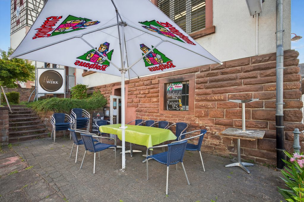 HUST Immobilien GmbH & Co. KG - Immobilienangebot - Karlsbad / Ittersbach - Alle - 8% Mietrendite: Gastronomie-Investment mit starkem Cashflow
